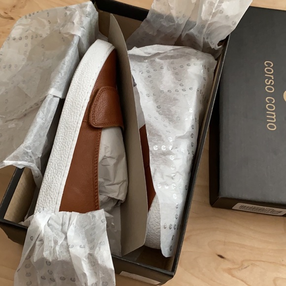 Cognac Leather Sneaker - Picture 8 of 11